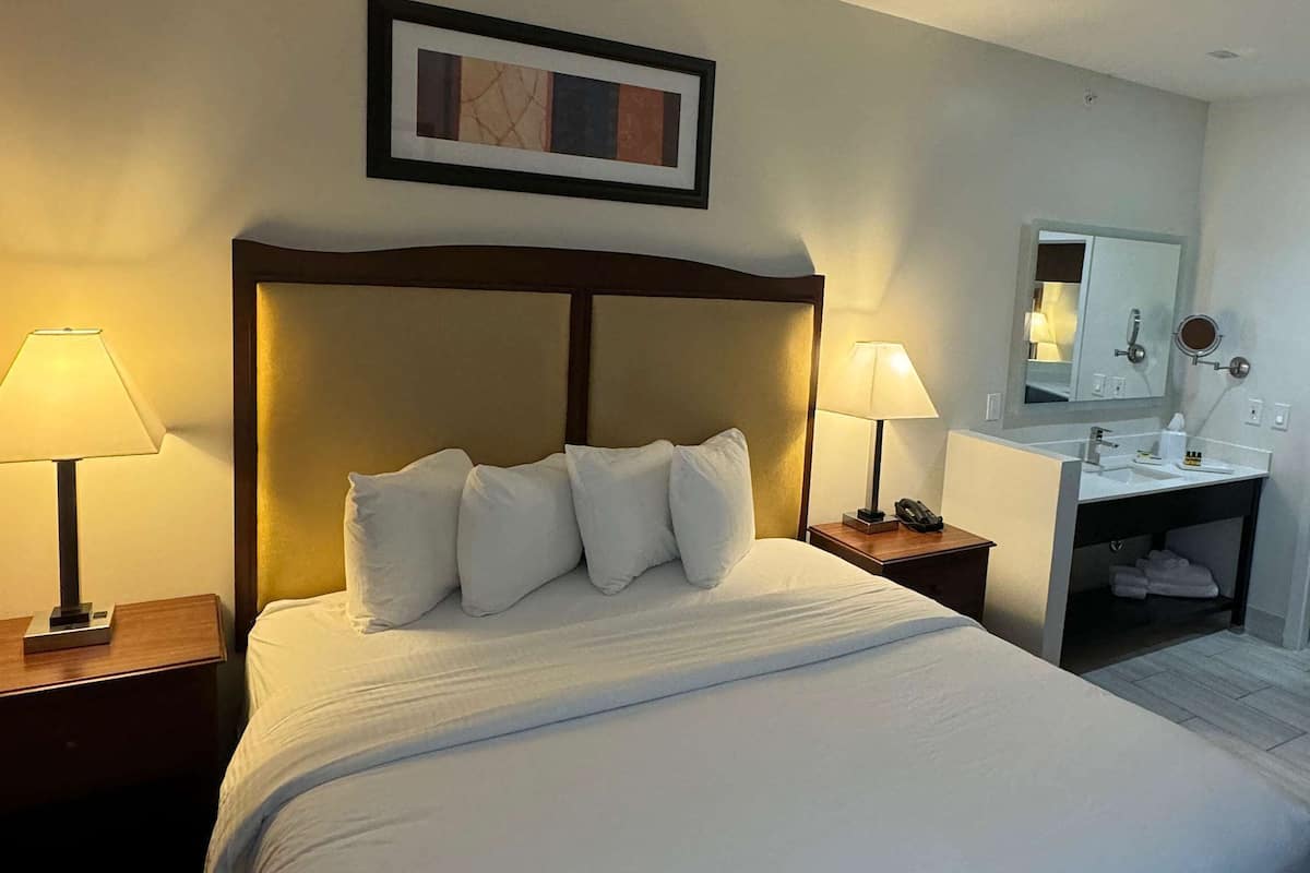 1 bedroom, pillowtop beds, in-room safe, desk