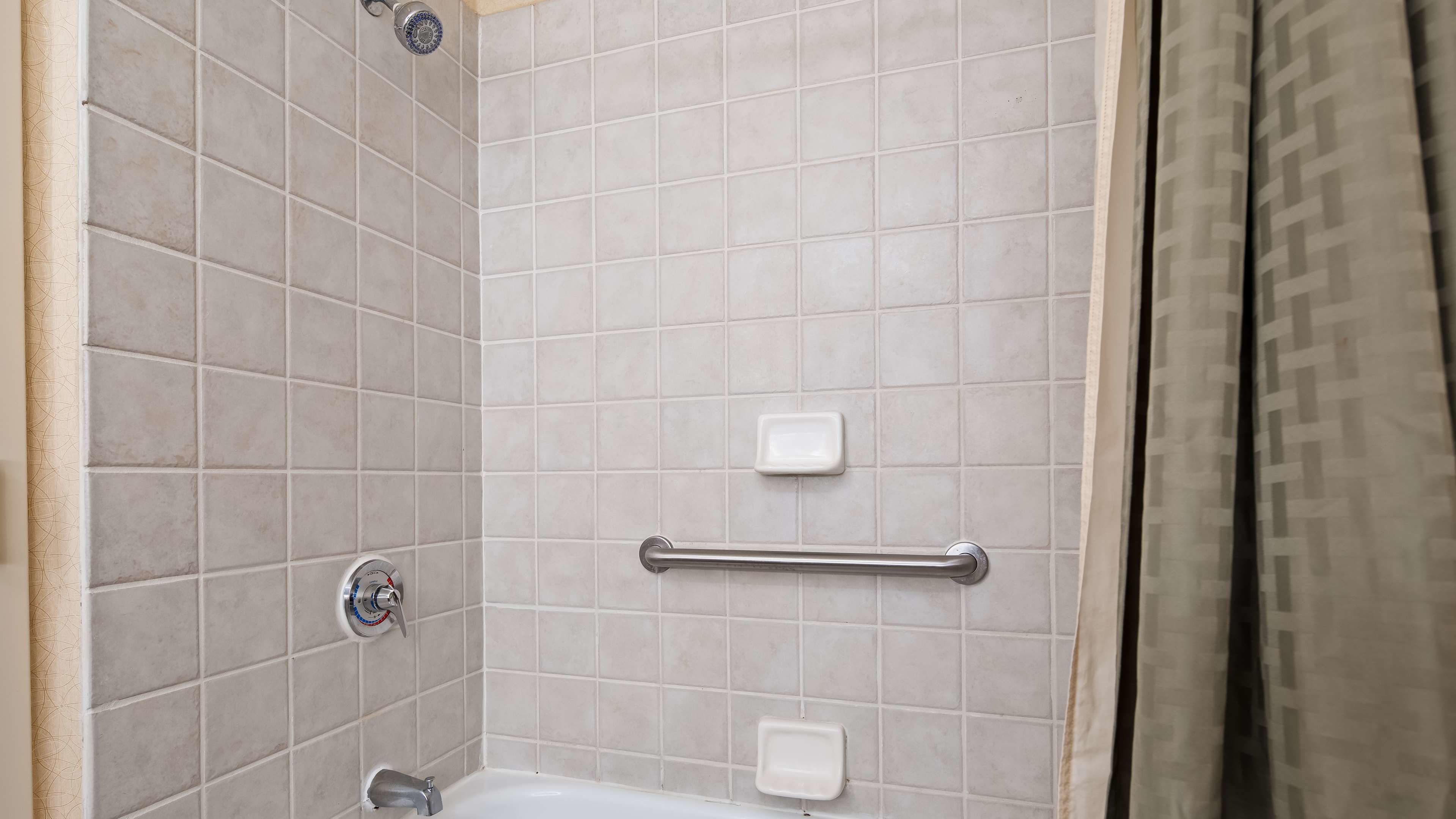 shower, rainfall showerhead, free toiletries, hair dryer