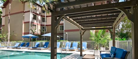 Outdoor pool, sun loungers