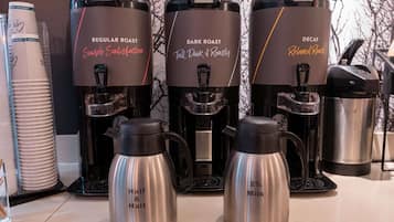 Bao gồm bữa sáng buffet hàng ngày