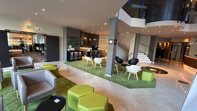B&B HOTEL Mons Centre