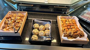 Daily buffet breakfast (EUR 17 per person)