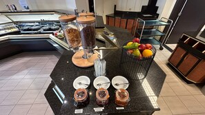 Dagelijks ontbijtbuffet (toeslag)
