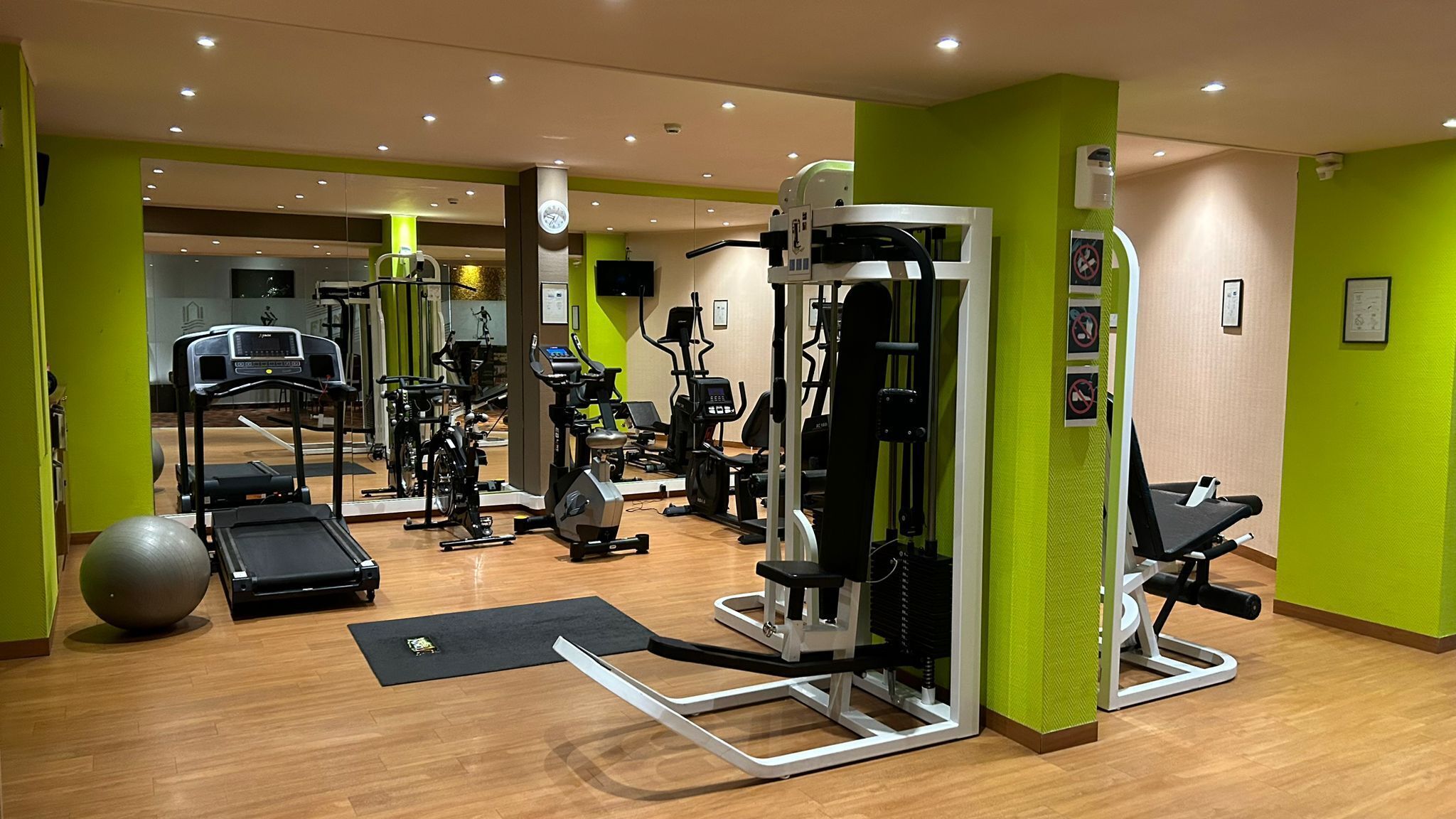 fitness studio