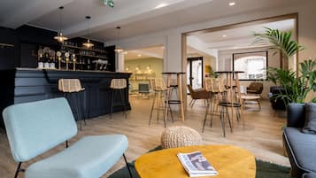 Bar (in der Unterkunft)