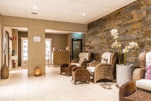 Gufubað, heitur pottur