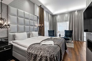 Una cassaforte in camera, tende oscuranti, insonorizzazione