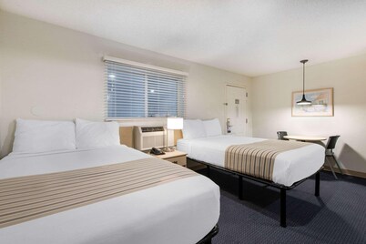 Birch Hill Suites - Lakeland