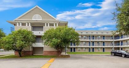 Birch Hill Suites - Lakeland