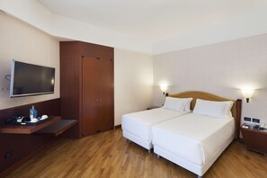 Minibar, in-room safe, desk, soundproofing