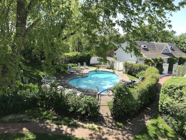 Seasonal outdoor pool, pool umbrellas, sun loungers