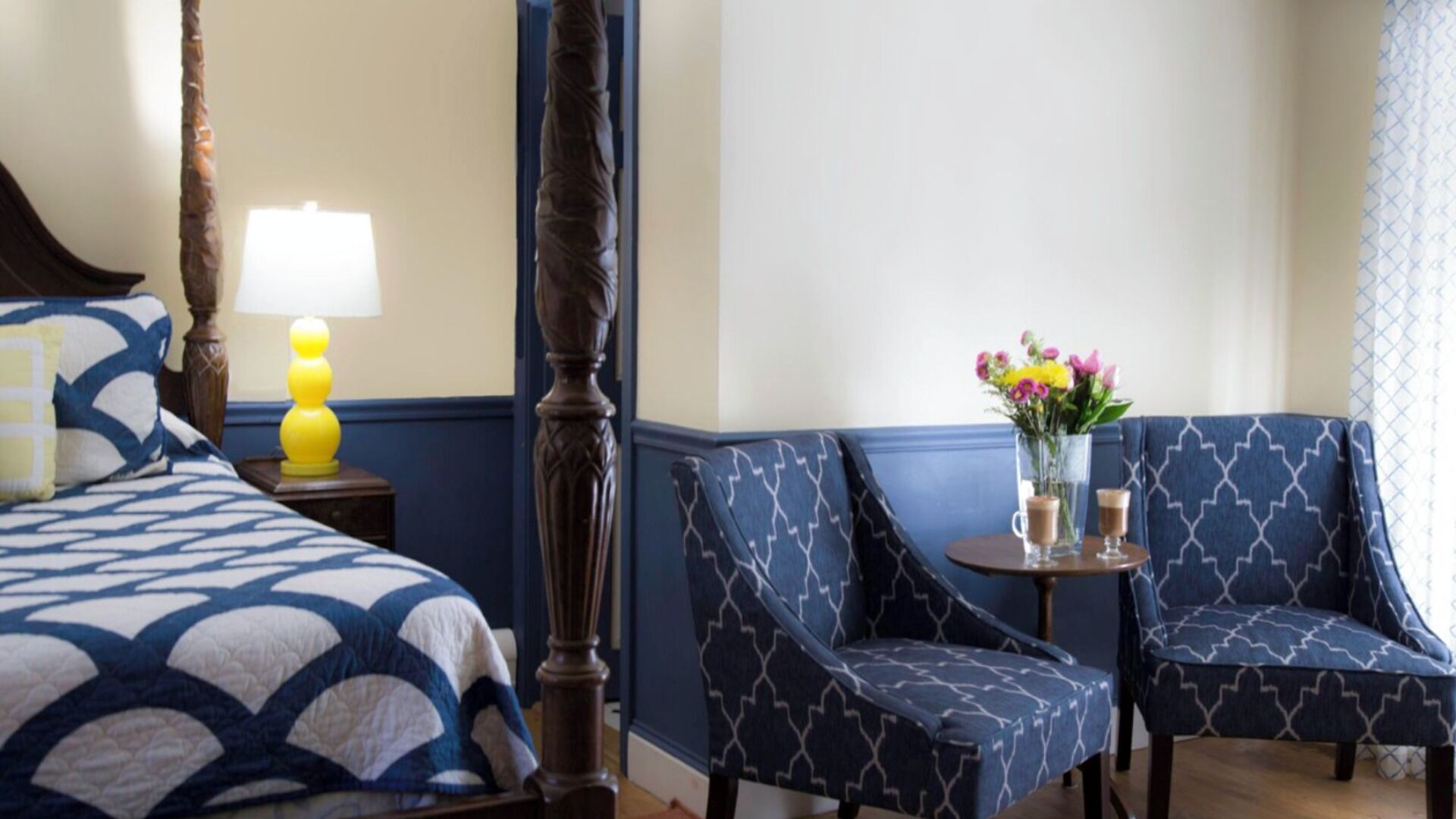 Cottage Jacuzzi King | Individually decorated, individually furnished, desk, free WiFi