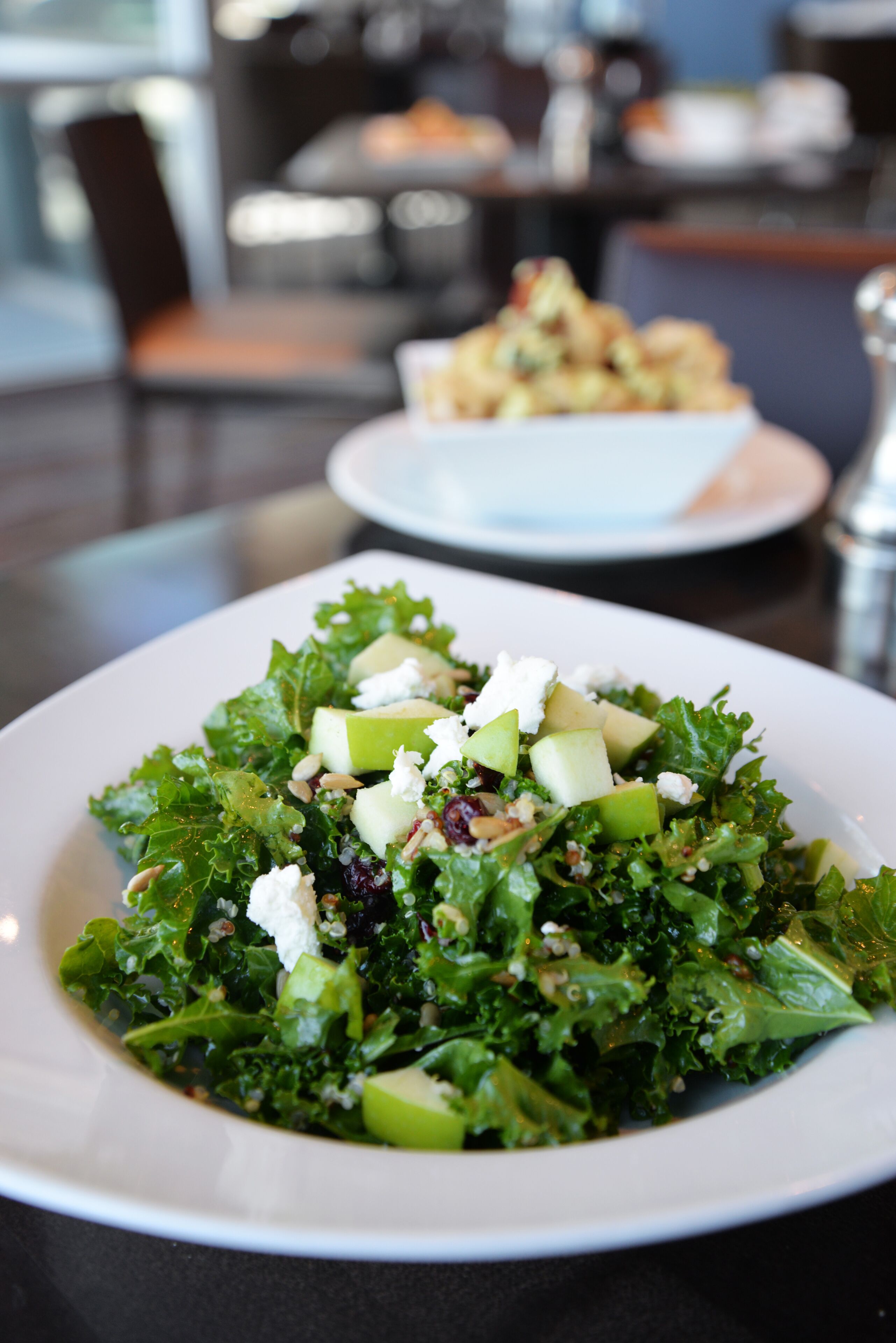 Breakfast and dinner served