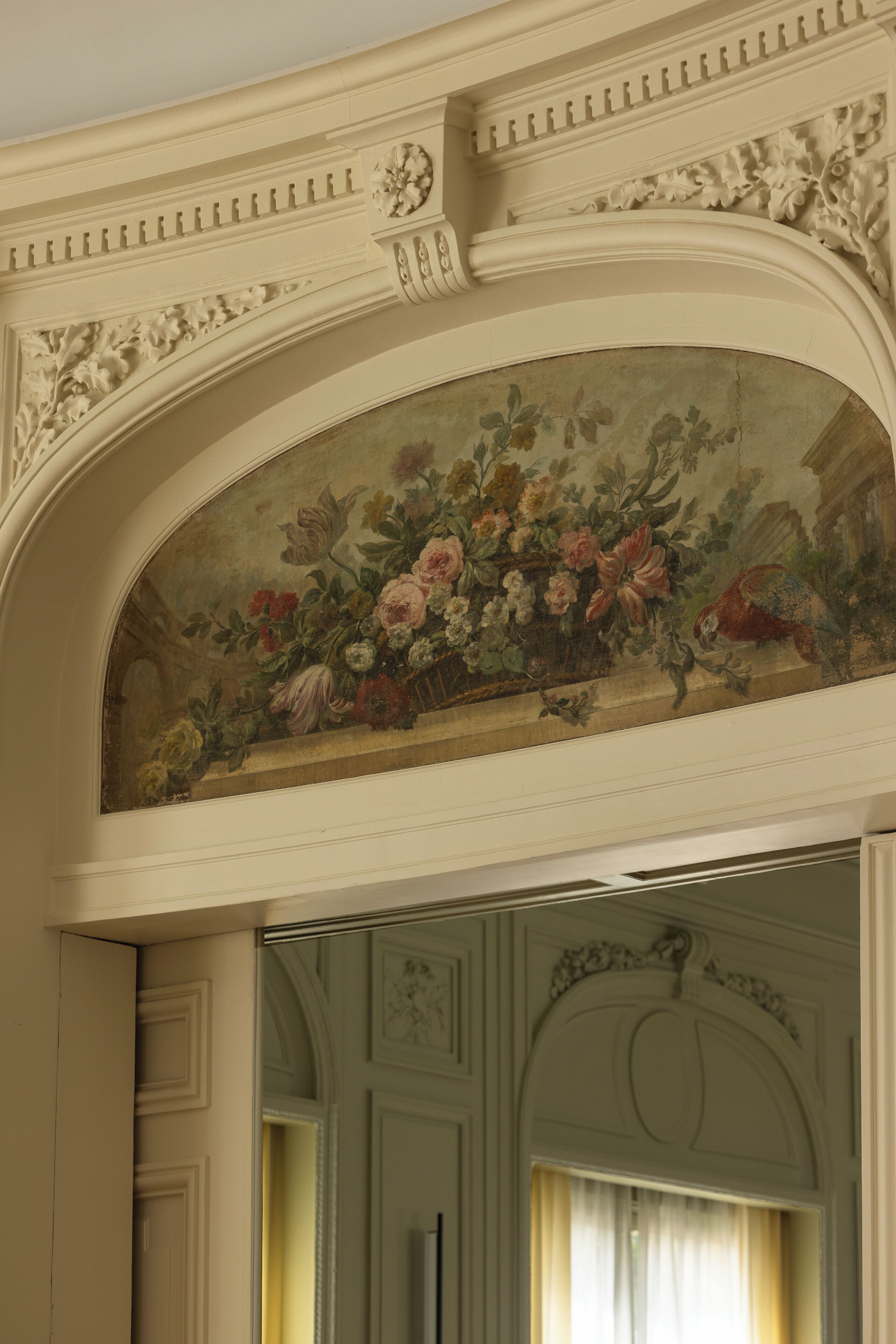 2 restaurants, breakfast served