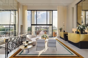 Exterior - InterContinental Chantilly Chateau Mont Royal by IHG (La Chapelle-en-Serval)