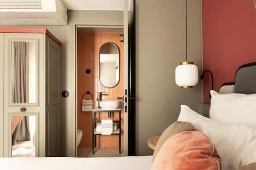 Tiny | Bathroom