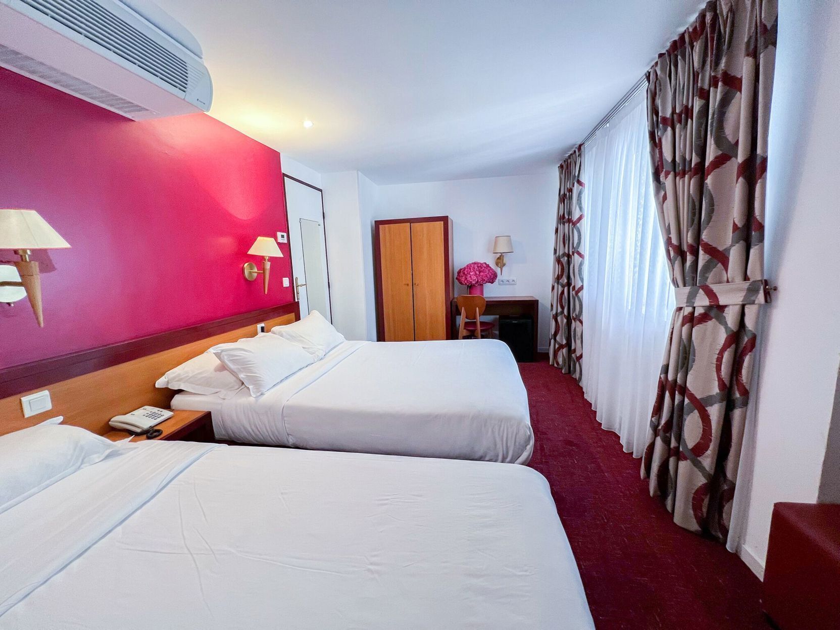 Premium bedding, minibar, in-room safe, desk