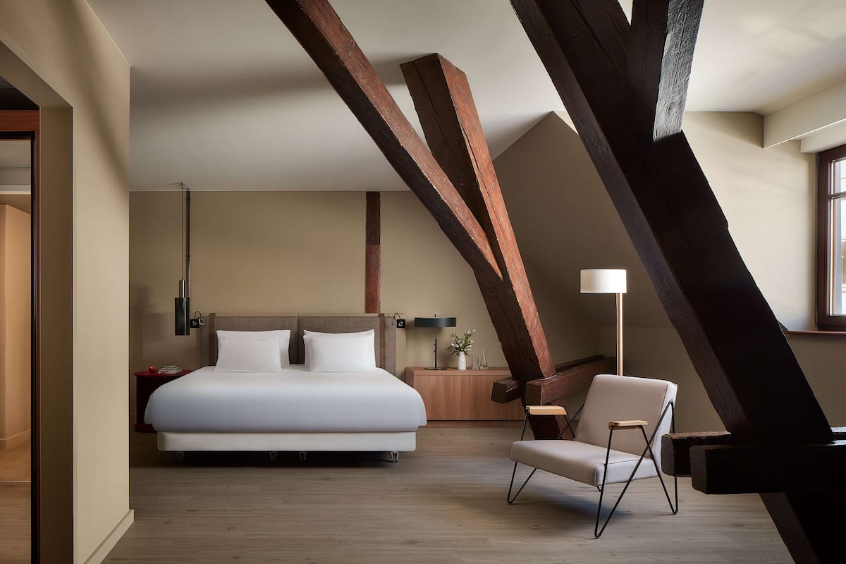 1 habitación, ropa de cama de alta calidad y minibar
