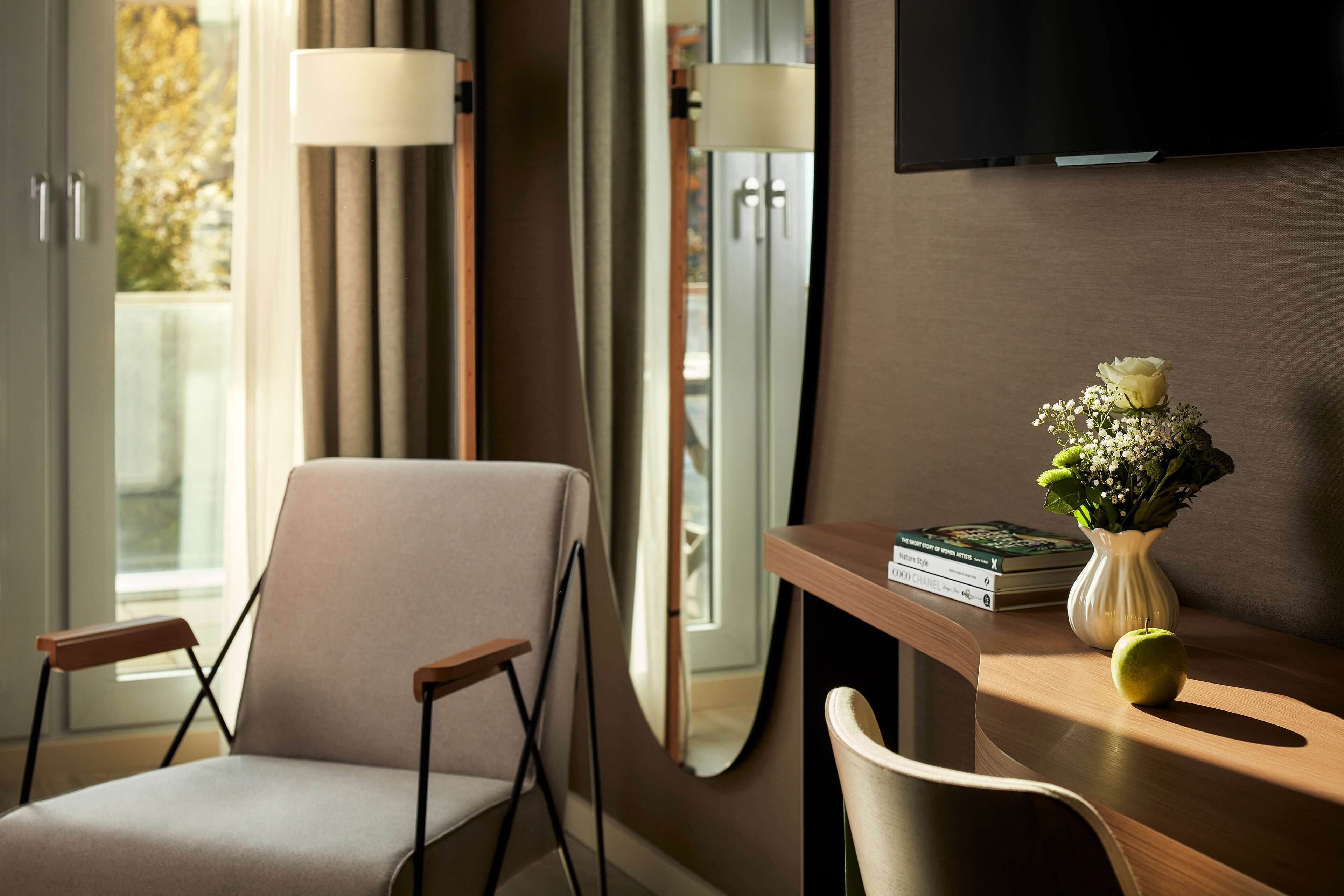 superior room, terrace | 1 bedroom, premium bedding, minibar, in-room safe