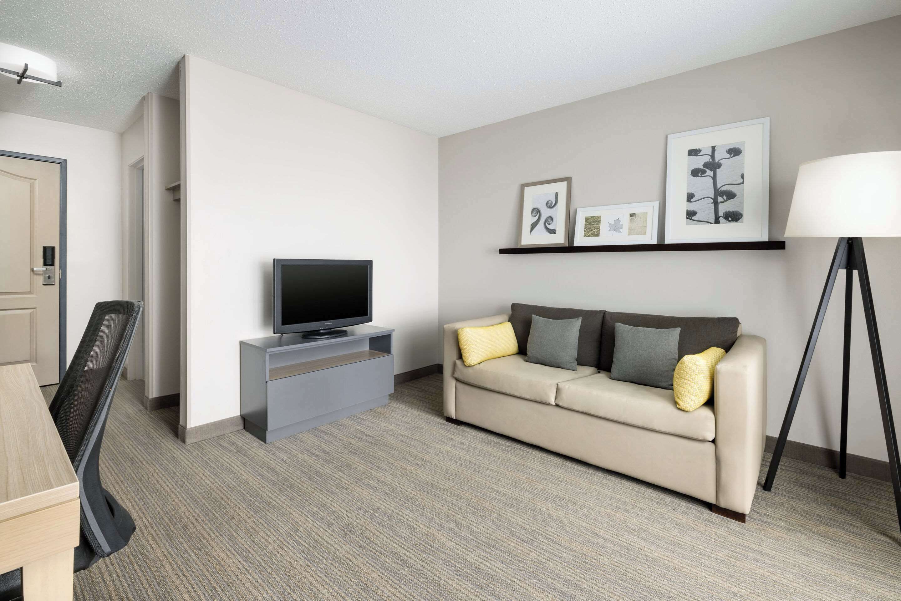 in-room safe, iron/ironing board, rollaway beds, free wifi