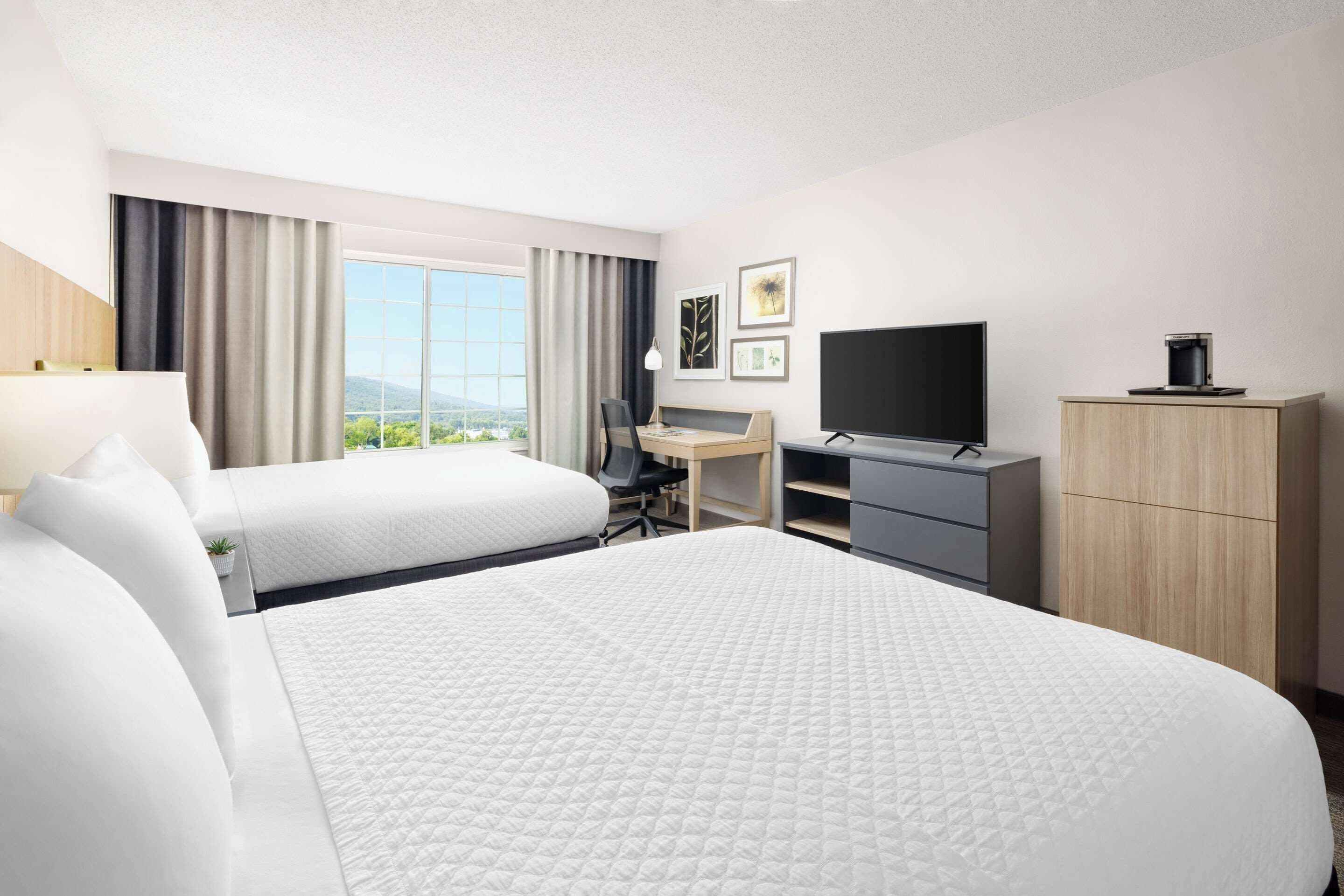 in-room safe, iron/ironing board, rollaway beds, free wifi