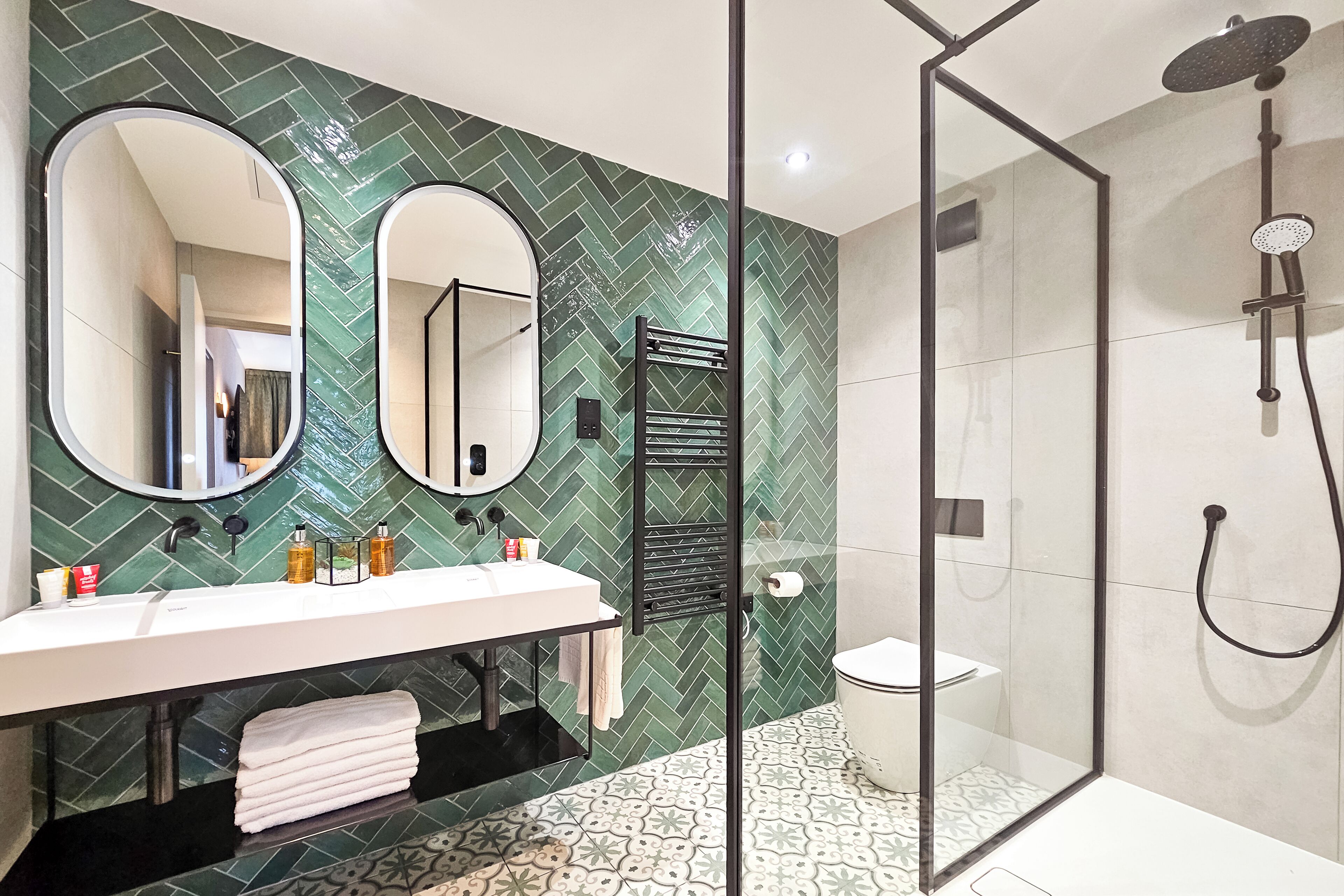 Suite, 1 King Bed | Bathroom