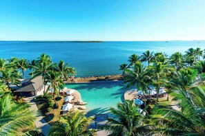 2 outdoor pools, open 7:00 AM to 6:30 PM, pool loungers