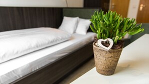 Unclassified image, 3 of 40, button - Insel Hotel Lindau (Lindau)