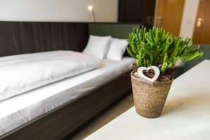 Chambre Simple Ville | Bureau, fer et planche à repasser, Wi-Fi gratuit, draps fournis