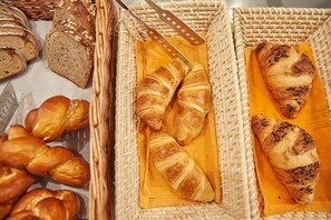 Tägliches inbegriffenes Frühstücksbuffet