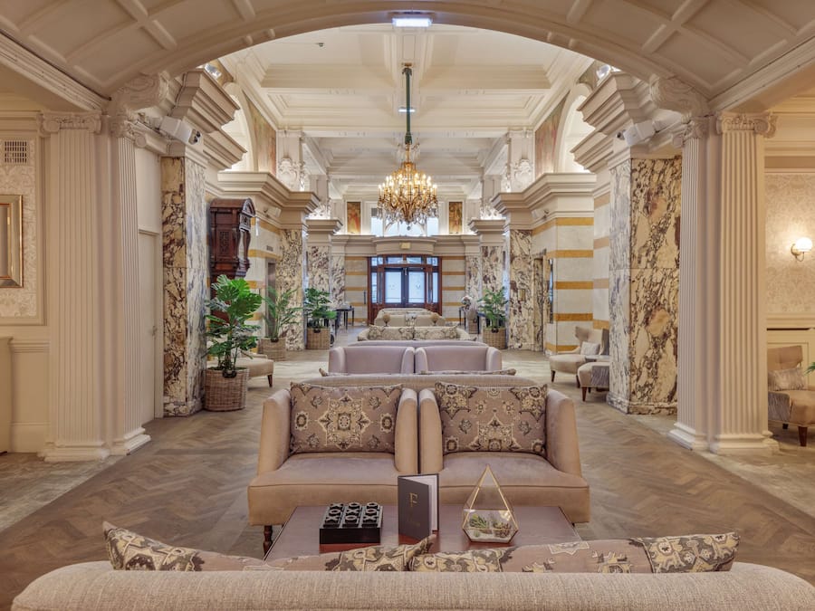 Breakfast, lunch and dinner served