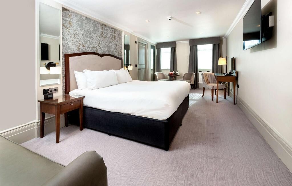 In-room safe, desk, iron/ironing board, free cots/infant beds