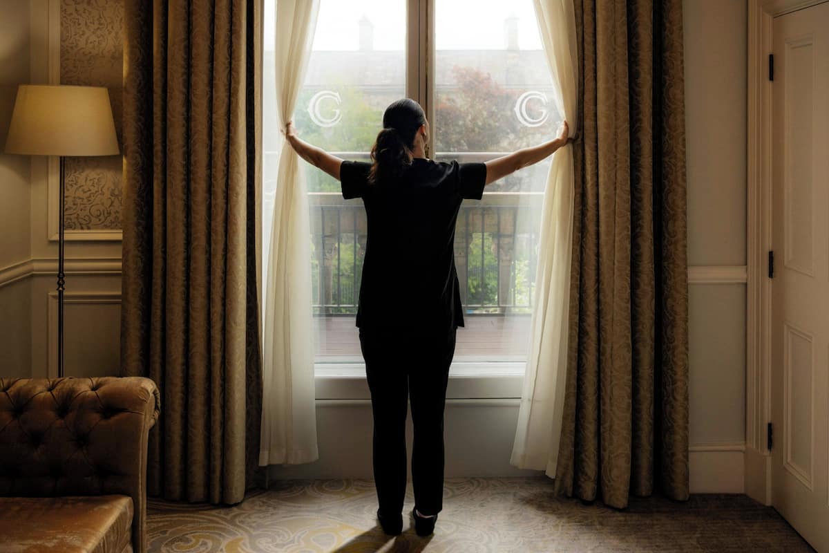 Suite presidencial, 1 cama de matrimonio grande, vistas a la ciudad | Ropa de cama de alta calidad, colchones con acolchado adicional, minibar