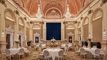 Banquet hall