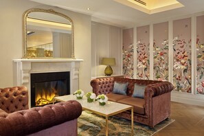 Lounge - The College Green Hotel Dublin, Autograph Collection (Dublin)