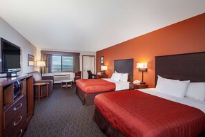 Bureau, rideaux occultants, fer et planche à repasser, Wi-Fi gratuit