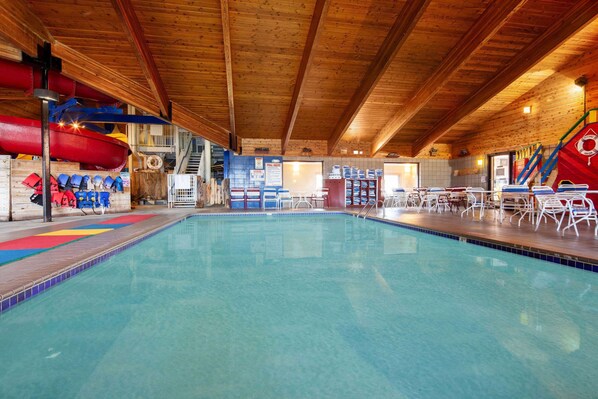 2 indoor pools