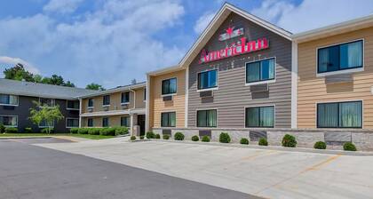 AmericInn by Wyndham Algona
