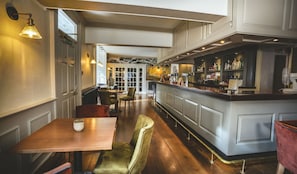 Bar (in der Unterkunft)