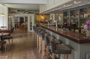 Bar (en el alojamiento)