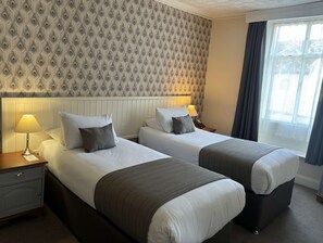 Comfort Room | Hypo-allergenic bedding, in-room safe, desk, laptop workspace - Best Western Valley Hotel (Telford)