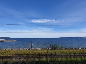 Deluxe Executive Room | Lake view