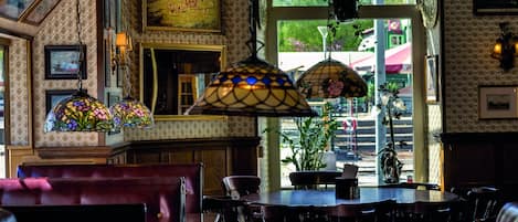 Pub