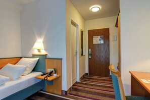 Chambre Standard (1 Single Bed) | Minibar, coffres-forts dans les chambres