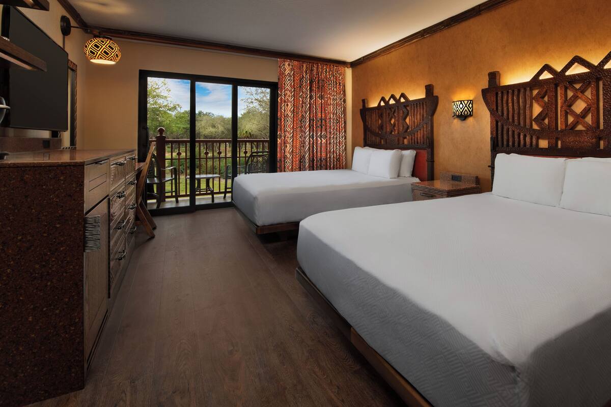 In-room safe, desk, laptop workspace, blackout curtains