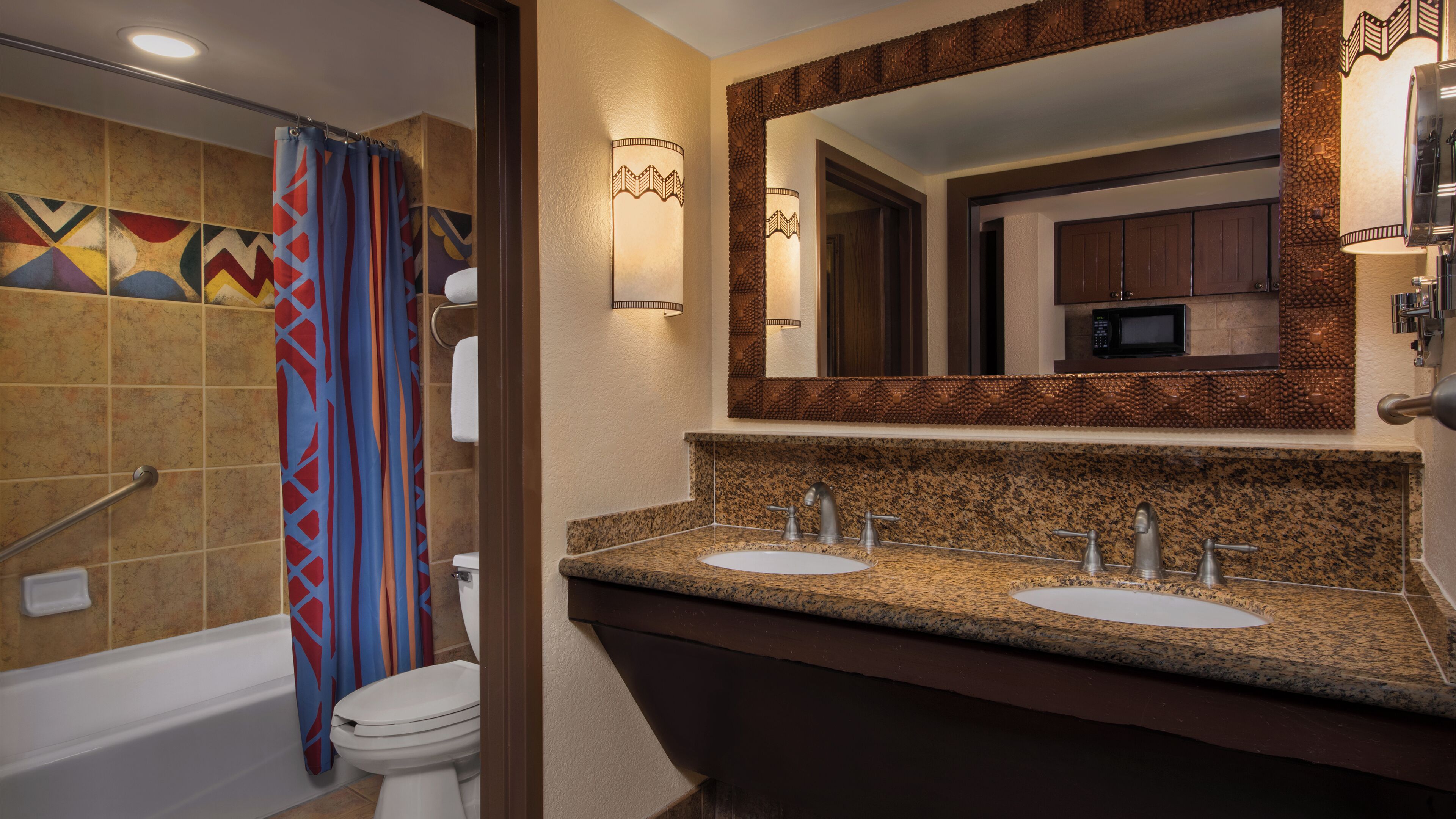 combined shower/bathtub, hair dryer, dressing gowns, towels