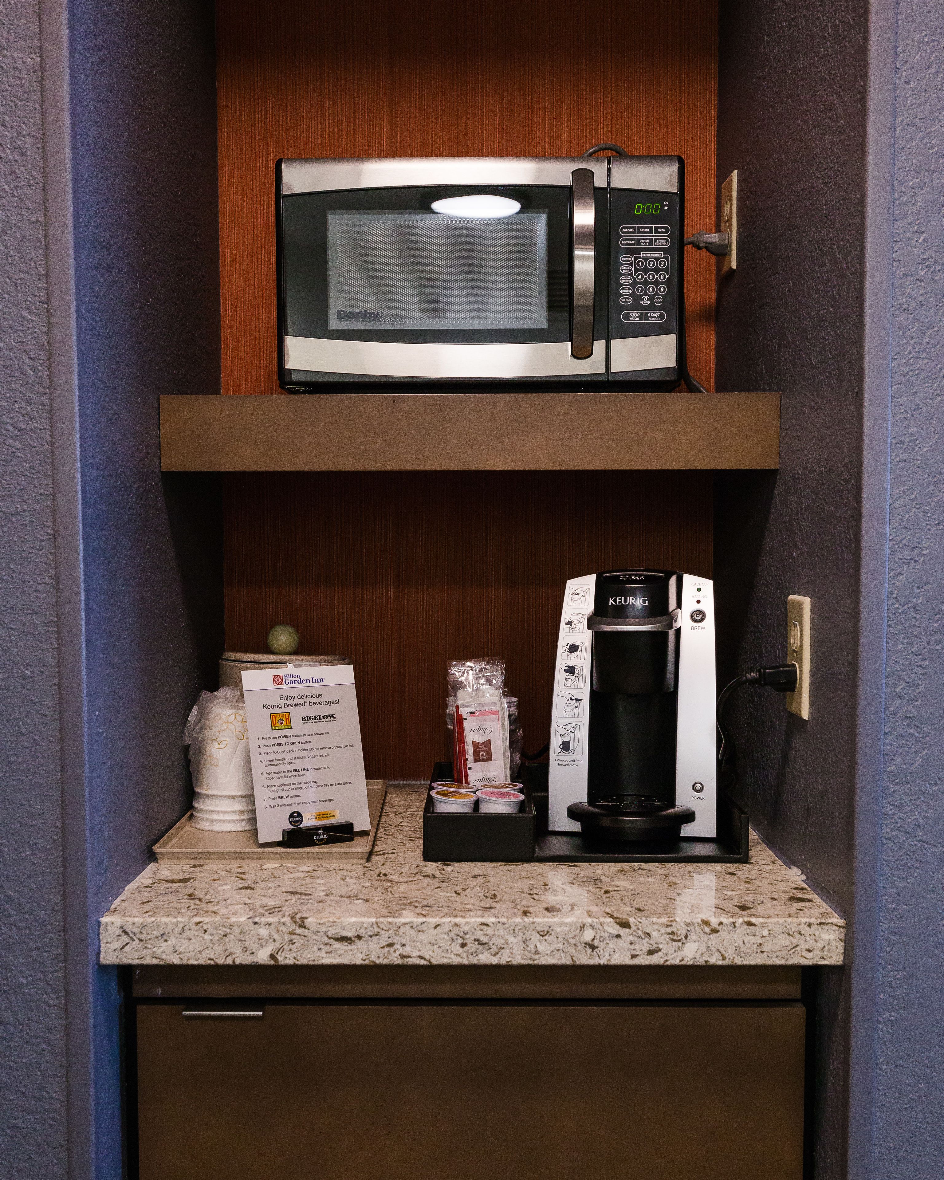 egyptian cotton sheets, premium bedding, pillow-top beds, in-room safe