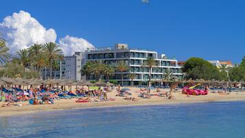 Playa en los alrededores