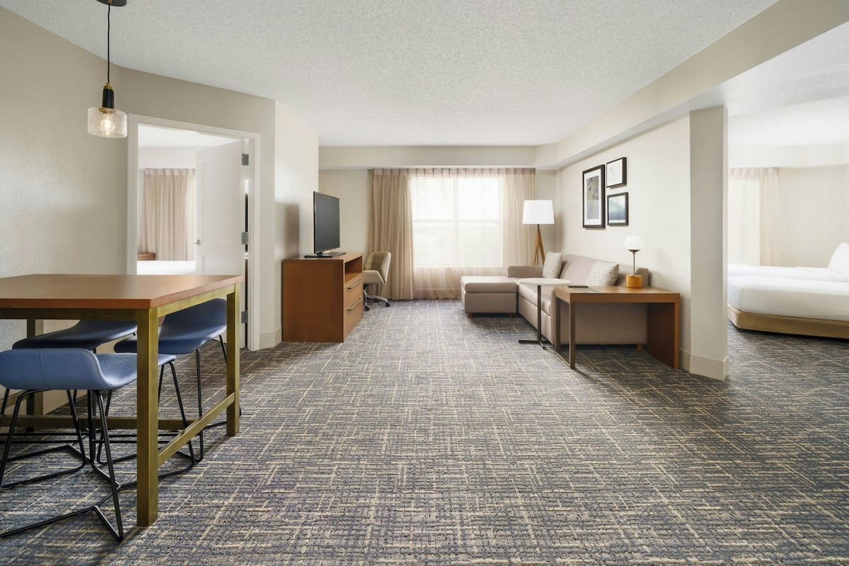 1 bedroom, pillow-top beds, in-room safe, desk
