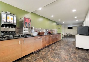 Free daily continental breakfast 